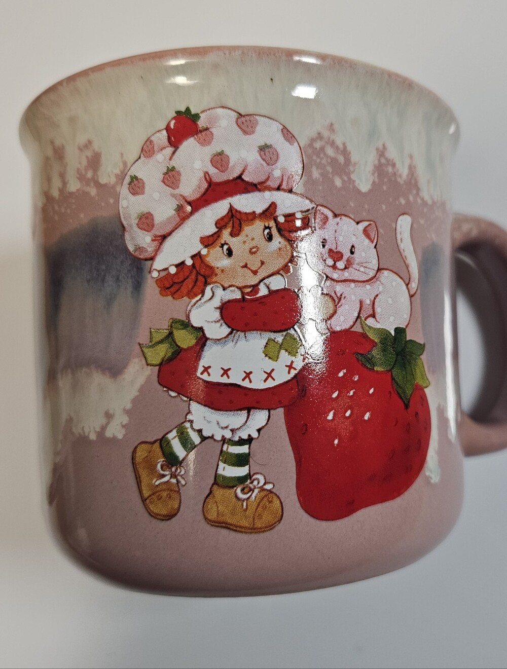 Strawberry Shortcake and Custard Cat Ceramic Mug 20 oz Pink NWT